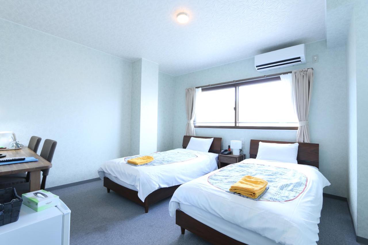 Business Hotel Nishi Ocu Kültér fotó